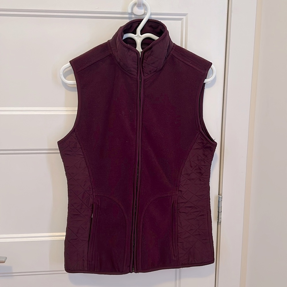 Sleeveless Vest with zipper